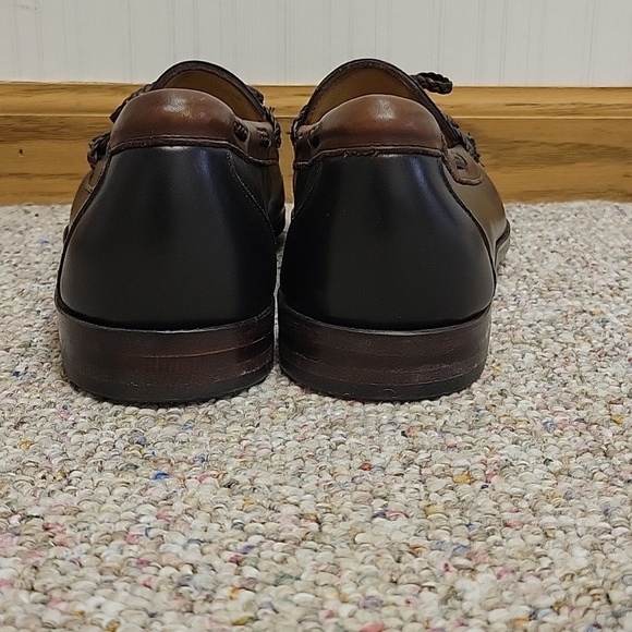 Allen Edmond Woodstock Men\'s Classic Kiltie Tassel Loafers in Black and Brown 11 main image 4